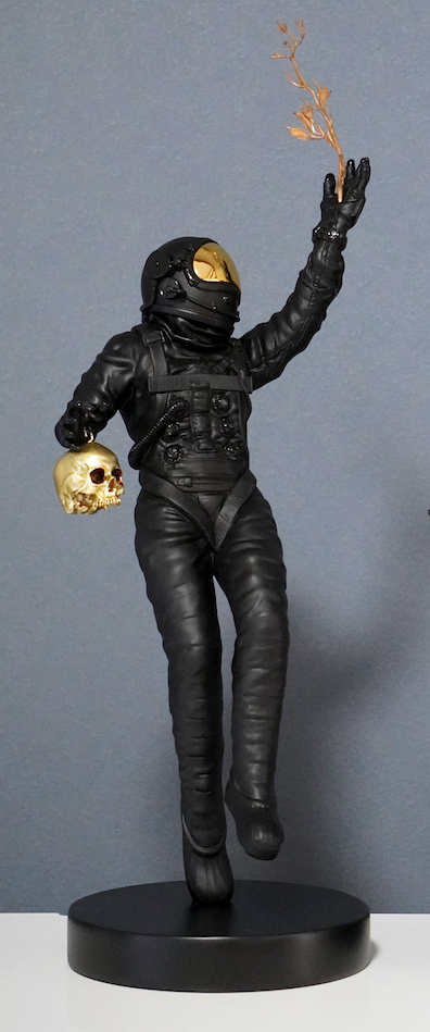 Foundation resin Sculpture Black/Gold by Jeremy Geddes