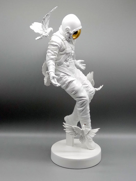 Wilderness resin Sculpture White/Gold by Jeremy Geddes