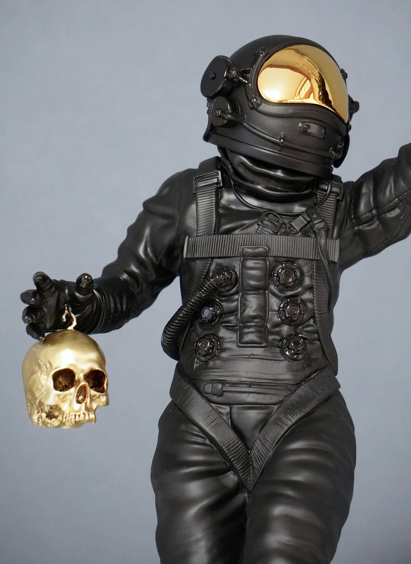 Foundation resin Sculpture Black/Gold by Jeremy Geddes
